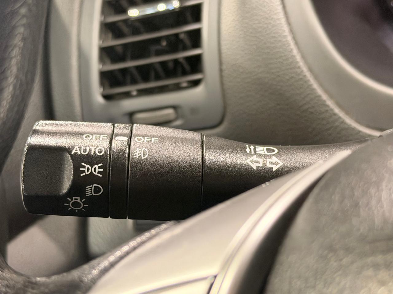 2018 Nissan Altima 2.5 SV+New Tires+Camera+Heated Seats Photo