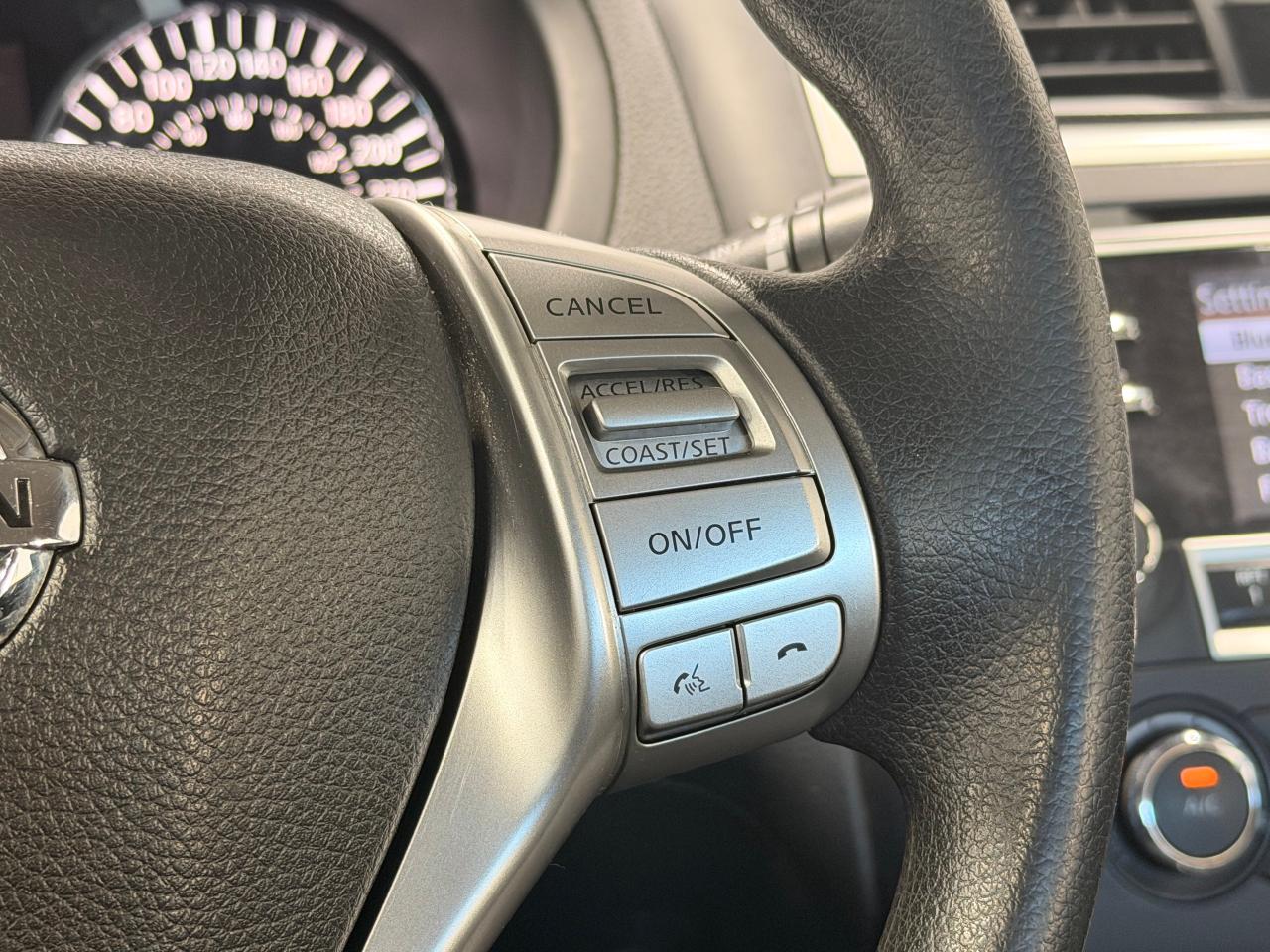 2018 Nissan Altima 2.5 SV+New Tires+Camera+Heated Seats Photo