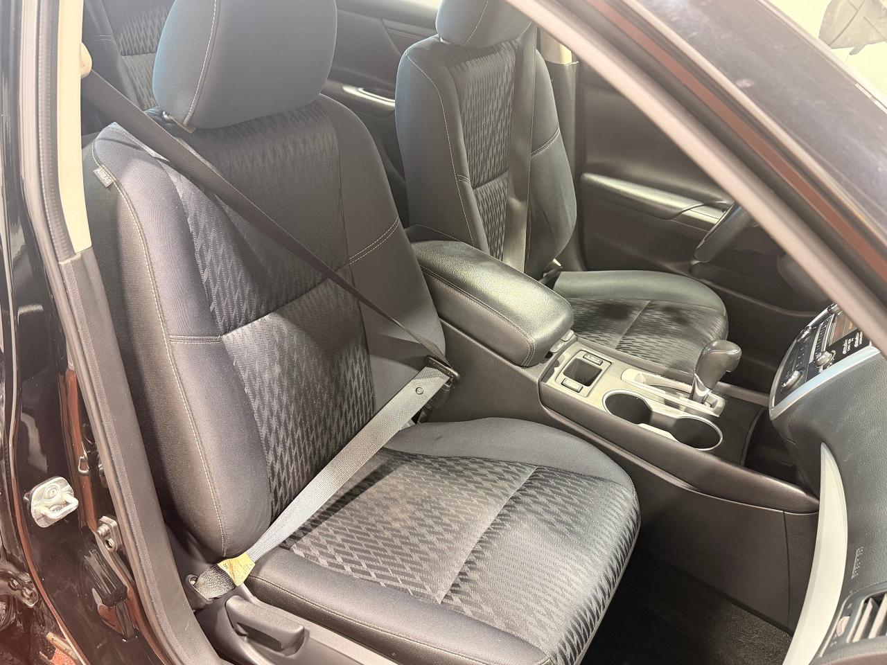 2018 Nissan Altima 2.5 SV+New Tires+Camera+Heated Seats Photo78