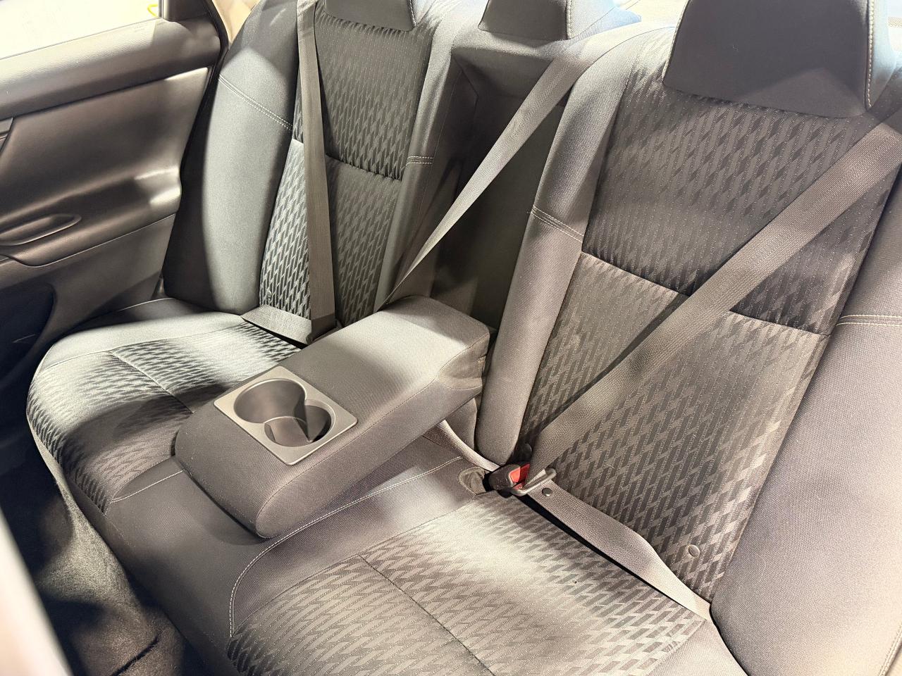 2018 Nissan Altima 2.5 SV+New Tires+Camera+Heated Seats Photo80