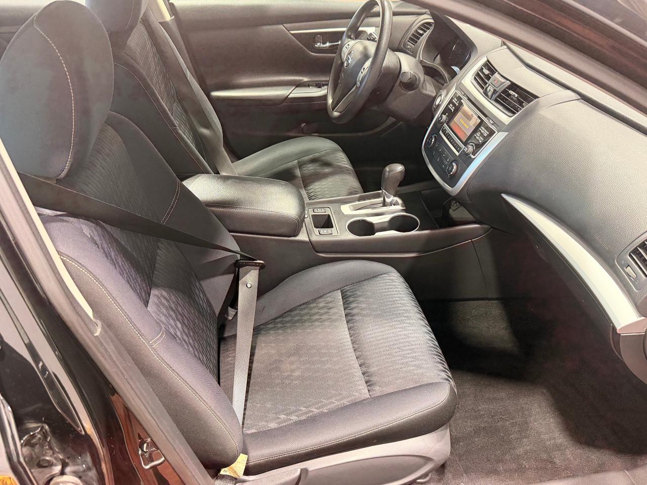 2018 Nissan Altima 2.5 SV+New Tires+Camera+Heated Seats Photo