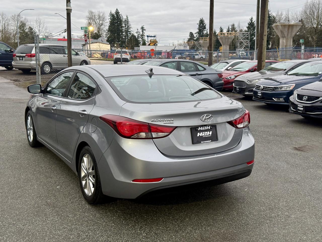 2016 Hyundai Elantra FINANCING AVAILABLE Photo7