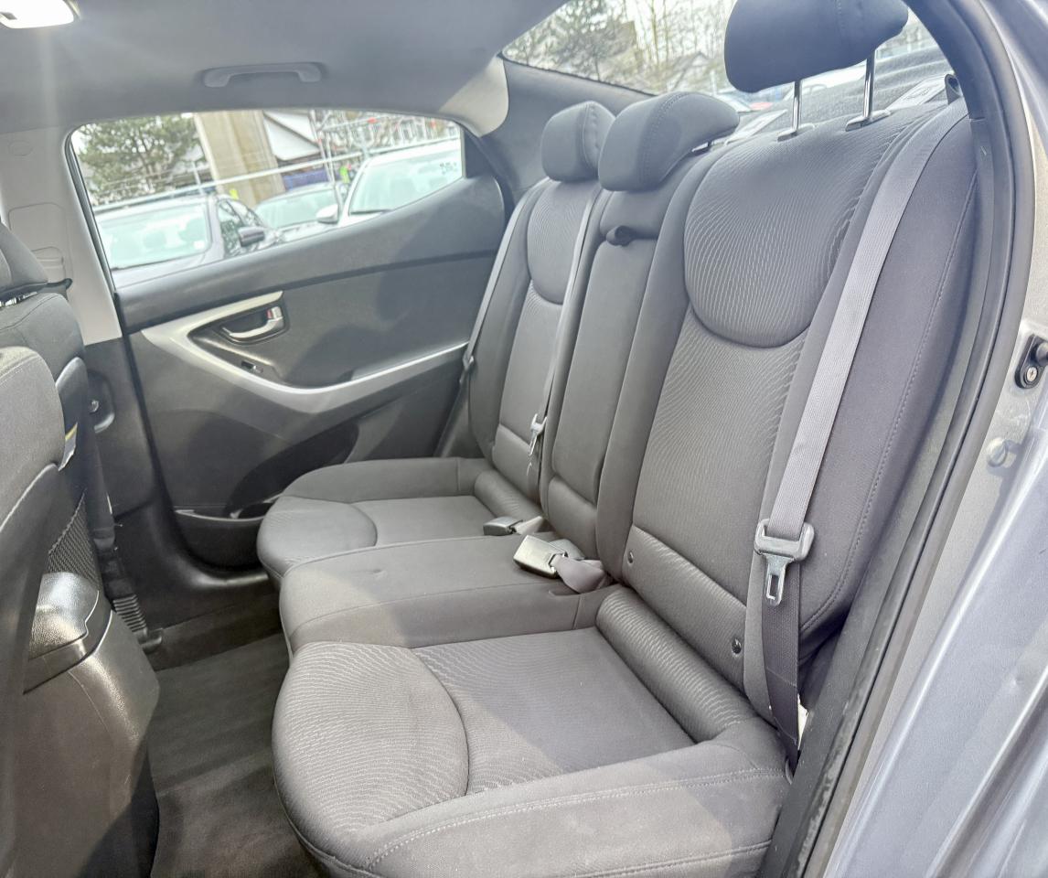 2016 Hyundai Elantra FINANCING AVAILABLE Photo15