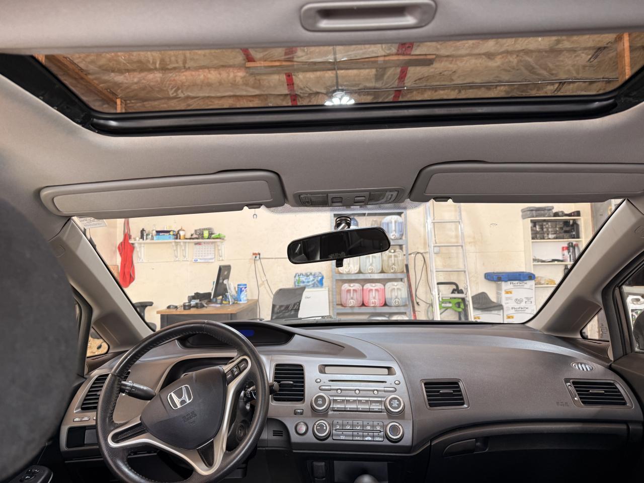 2011 Honda Civic 4dr Auto SE Photo