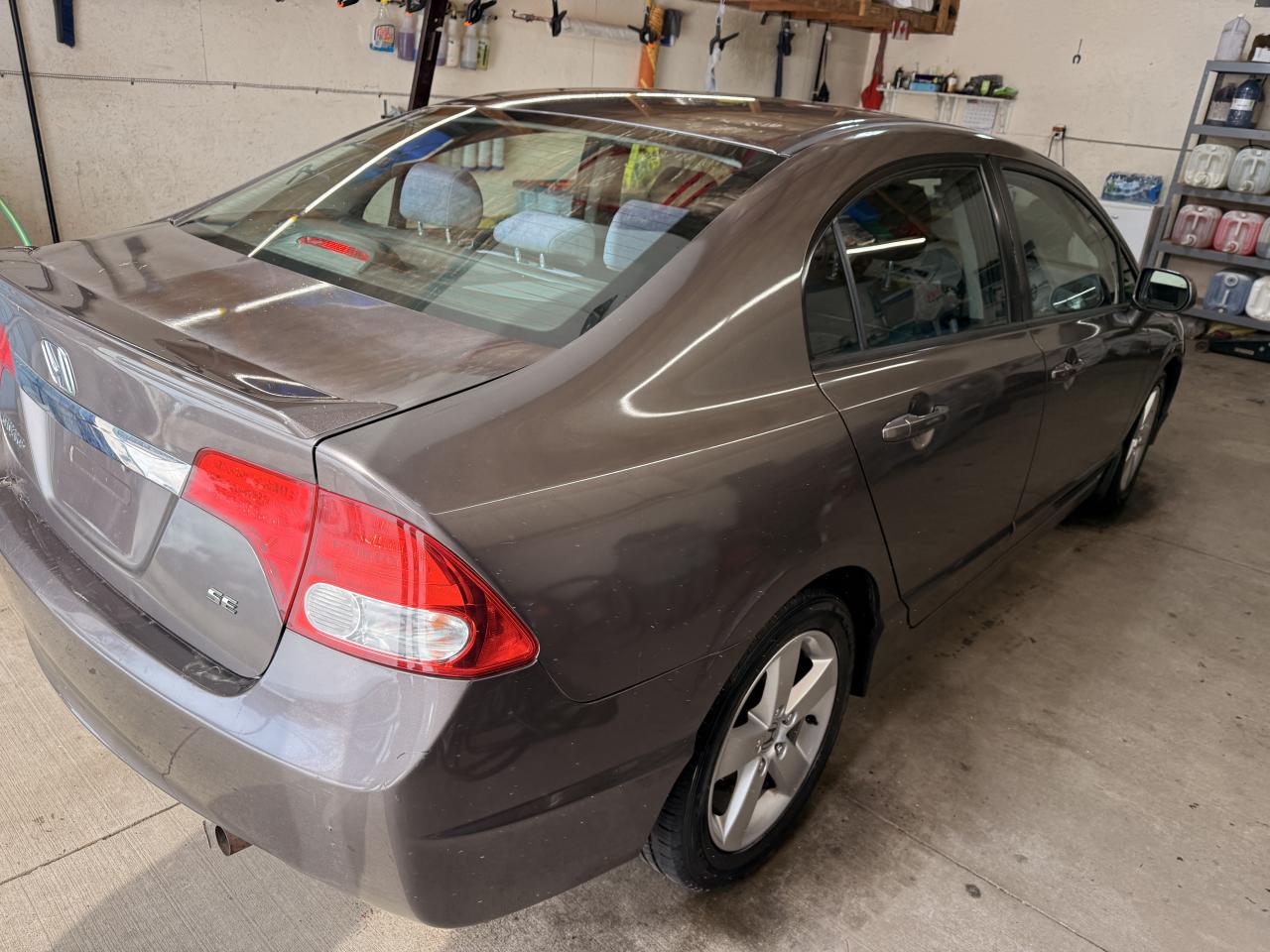 2011 Honda Civic 4dr Auto SE Photo