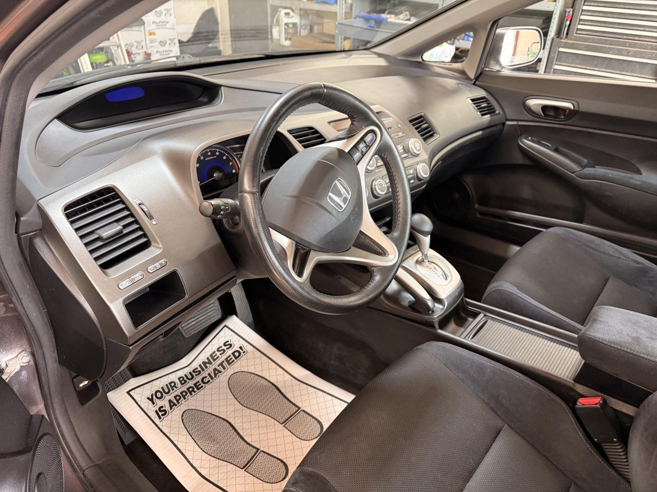 2011 Honda Civic 4dr Auto SE Photo