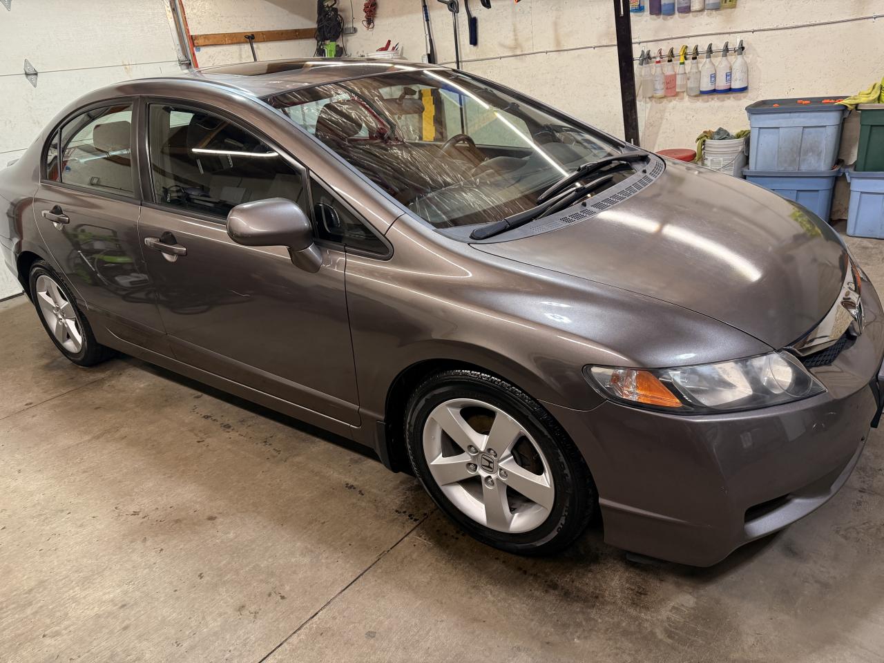 2011 Honda Civic 4dr Auto SE Photo