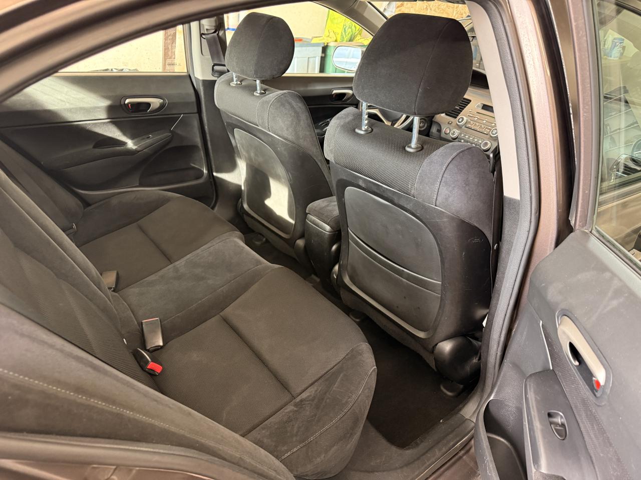 2011 Honda Civic 4dr Auto SE Photo