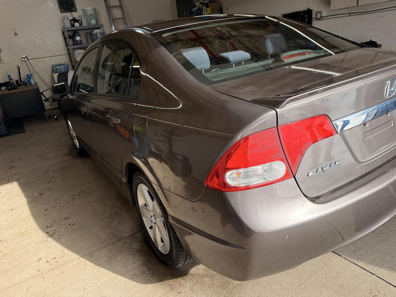 2011 Honda Civic 4dr Auto SE Photo