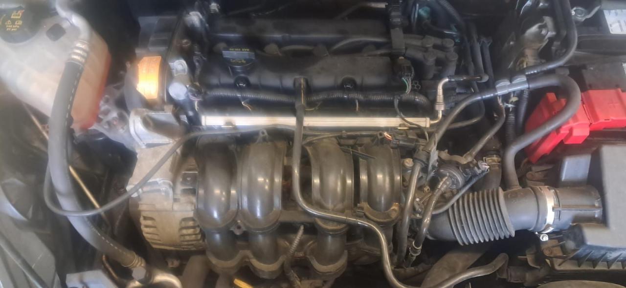 2015 Ford Fiesta SE Photo