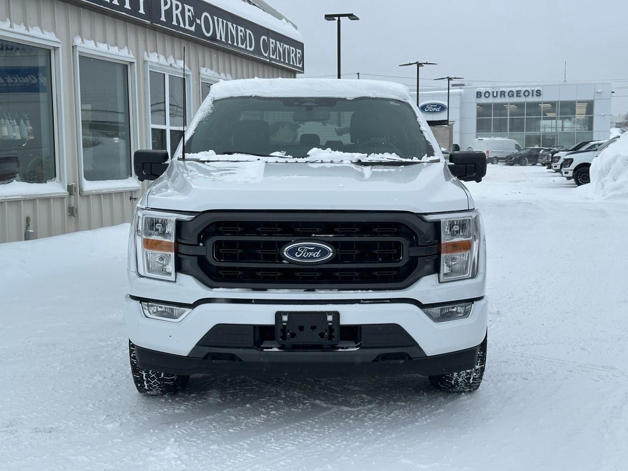 2022 Ford F-150 XLT 4WD SuperCrew 5.5' Box Photo