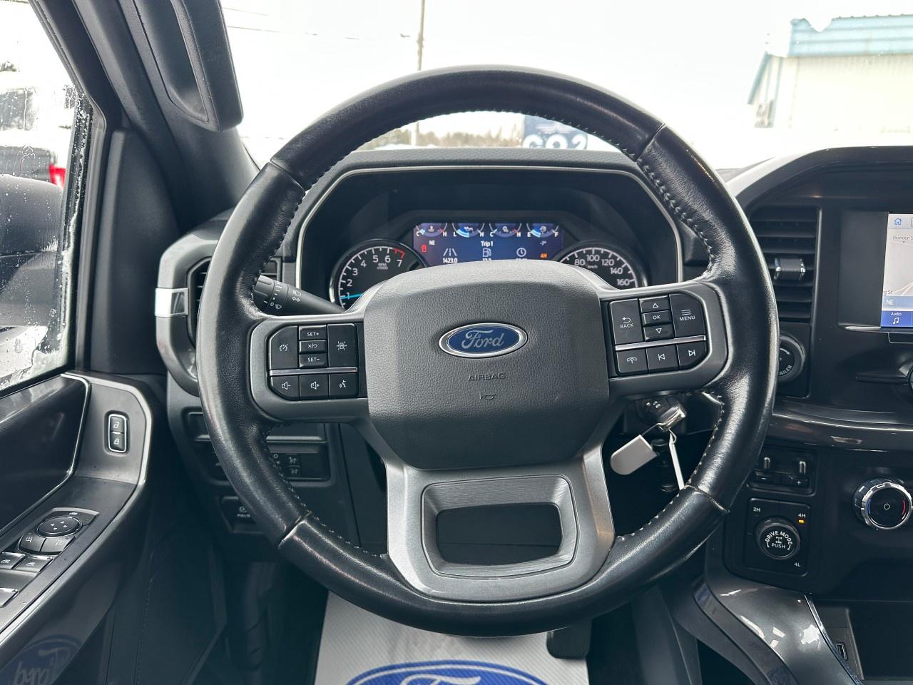 2022 Ford F-150 XLT 4WD SuperCrew 5.5' Box Photo