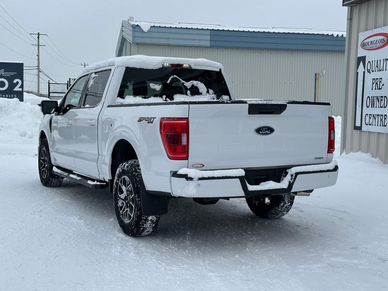 2022 Ford F-150 XLT 4WD SuperCrew 5.5' Box Photo