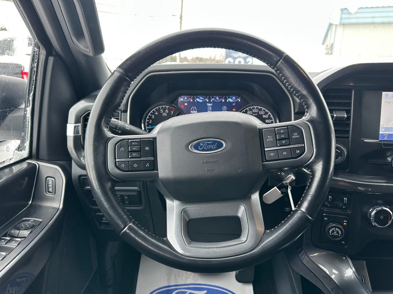 2022 Ford F-150 XLT 4WD SuperCrew 5.5' Box Photo