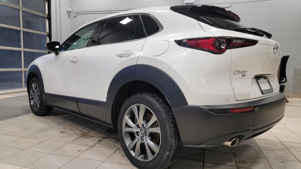 2022 Mazda CX-30 GT Photo2
