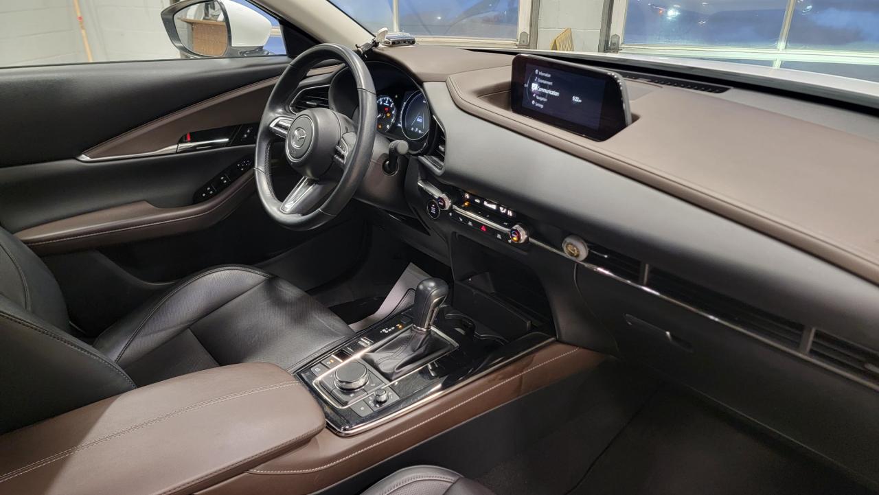 2022 Mazda CX-30 GT Photo