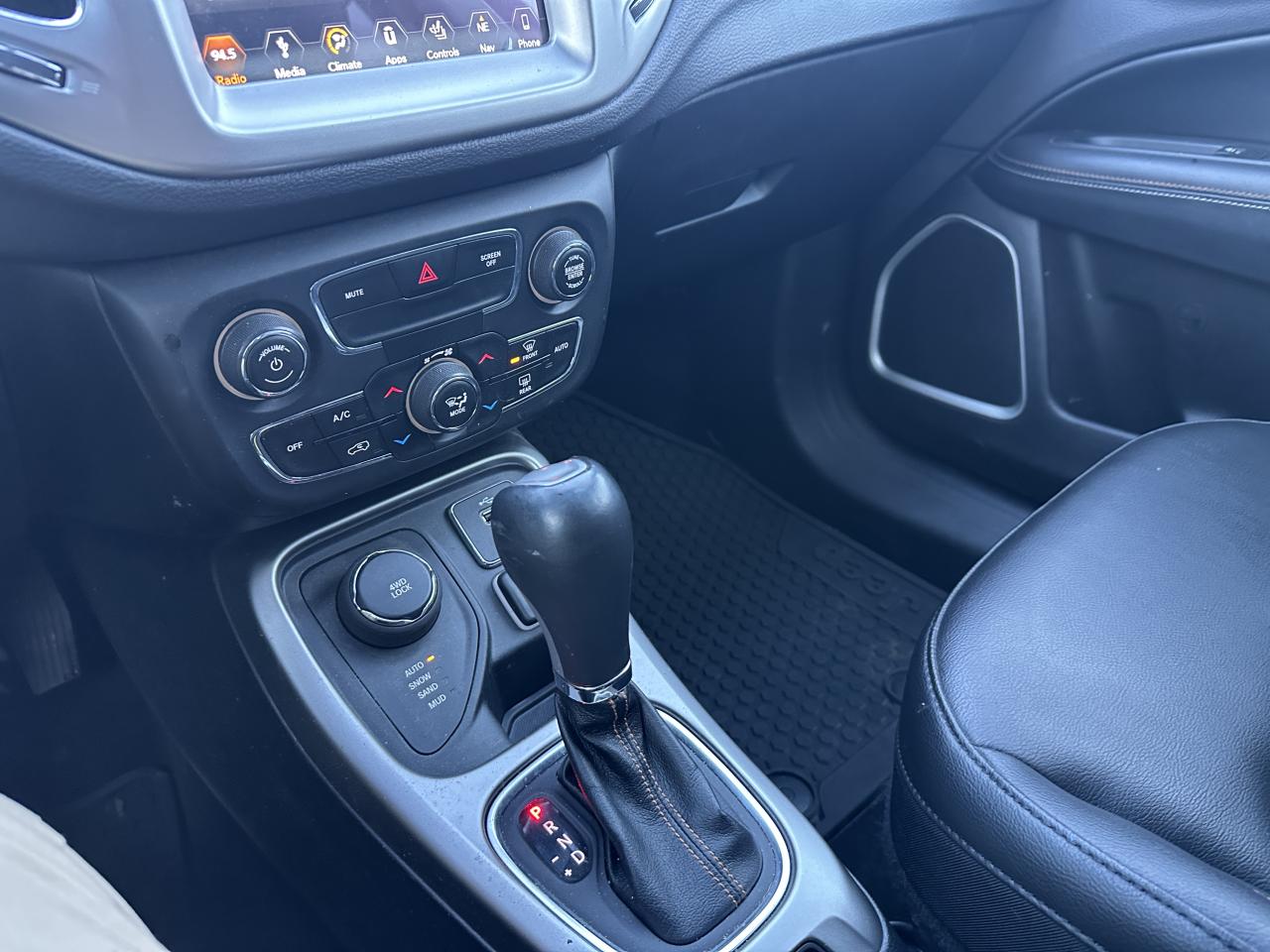 2018 Jeep Compass NORTH Photo