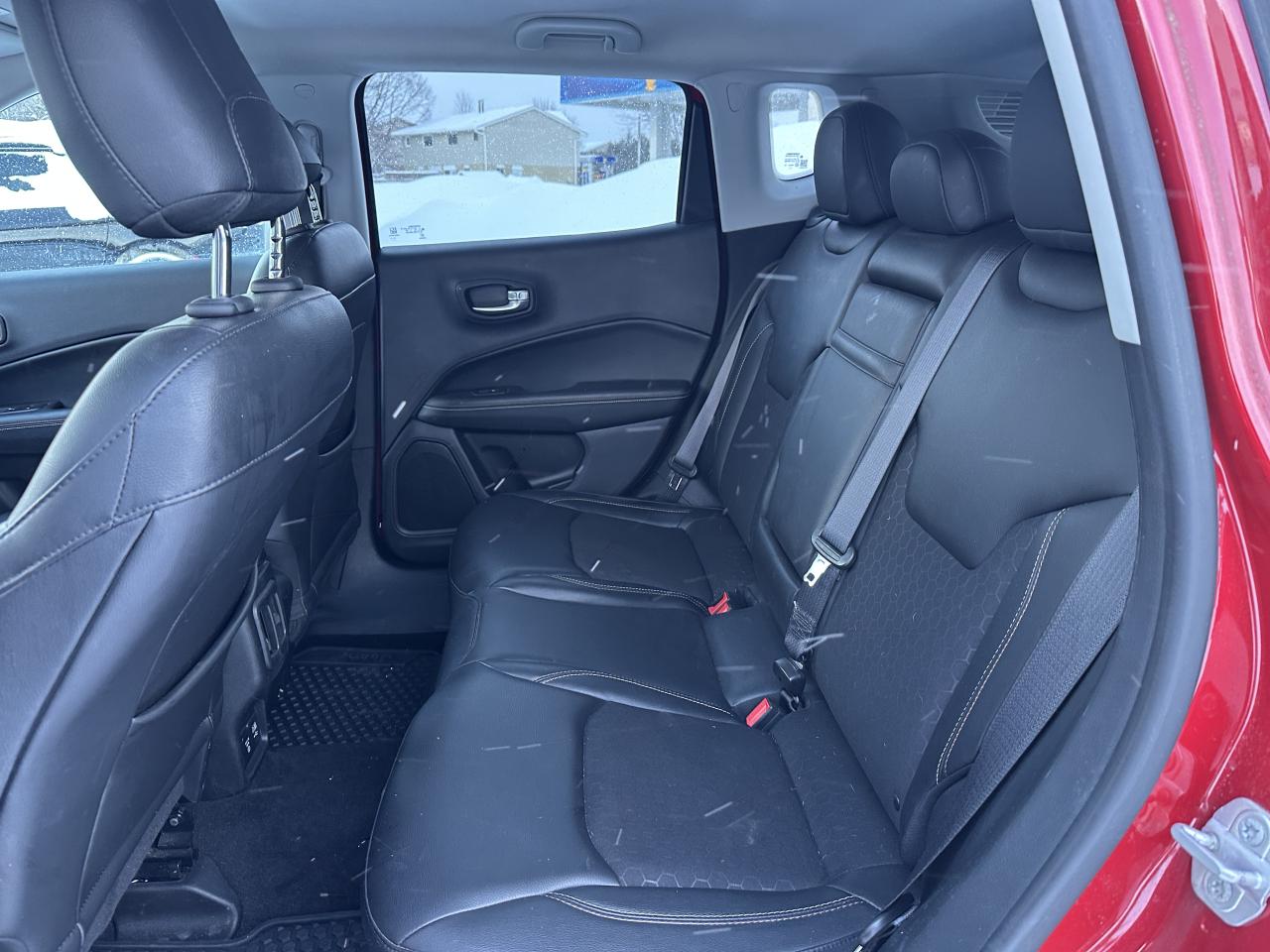 2018 Jeep Compass NORTH Photo