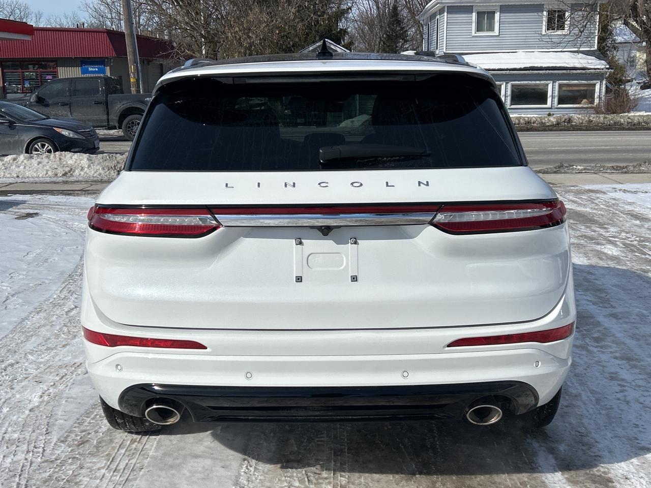 2022 Lincoln Corsair Grand Touring AWD Photo3