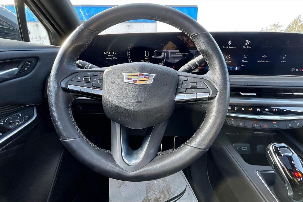 2025 Cadillac XT4 Sport |Vented Leather |Panoroof |Safety Tech |AWD Photo
