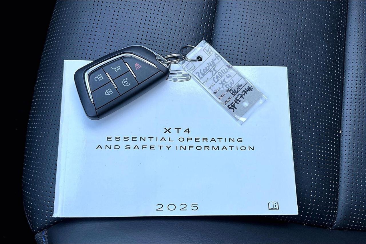 2025 Cadillac XT4 Sport |Vented Leather |Panoroof |Safety Tech |AWD Photo