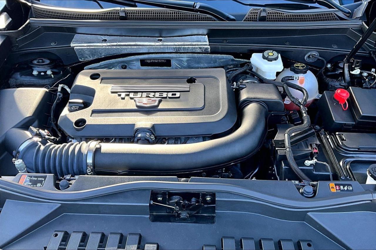 2025 Cadillac XT4 Sport |Vented Leather |Panoroof |Safety Tech |AWD Photo