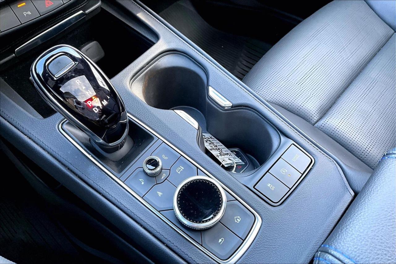 2025 Cadillac XT4 Sport |Vented Leather |Panoroof |Safety Tech |AWD Photo