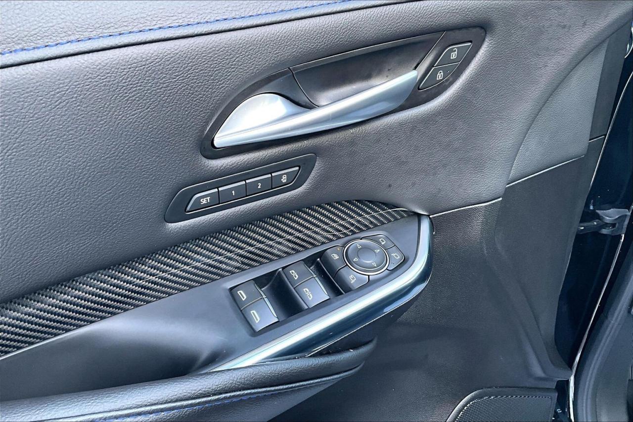 2025 Cadillac XT4 Sport |Vented Leather |Panoroof |Safety Tech |AWD Photo