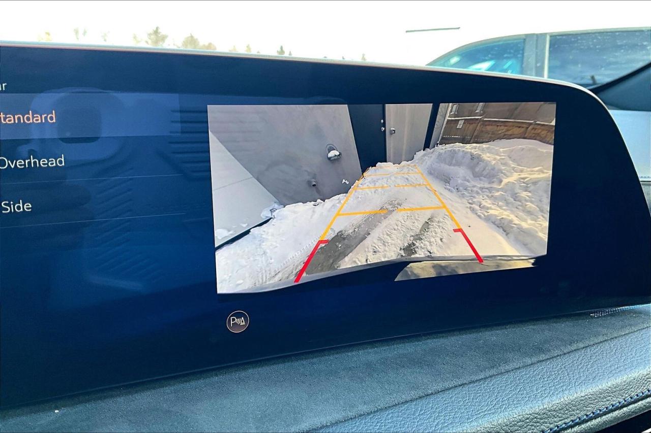 2025 Cadillac XT4 Sport |Vented Leather |Panoroof |Safety Tech |AWD Photo