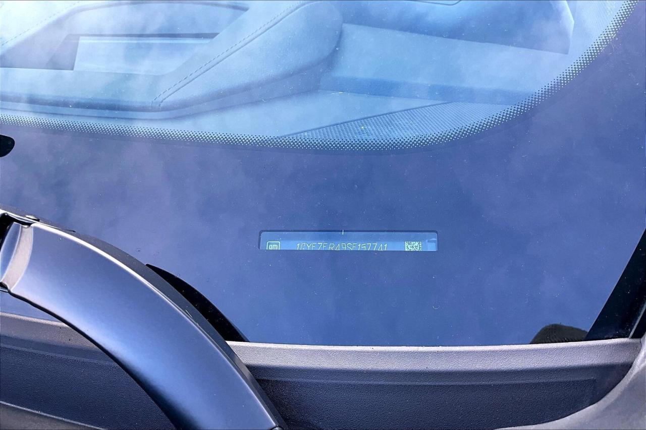 2025 Cadillac XT4 Sport |Vented Leather |Panoroof |Safety Tech |AWD Photo