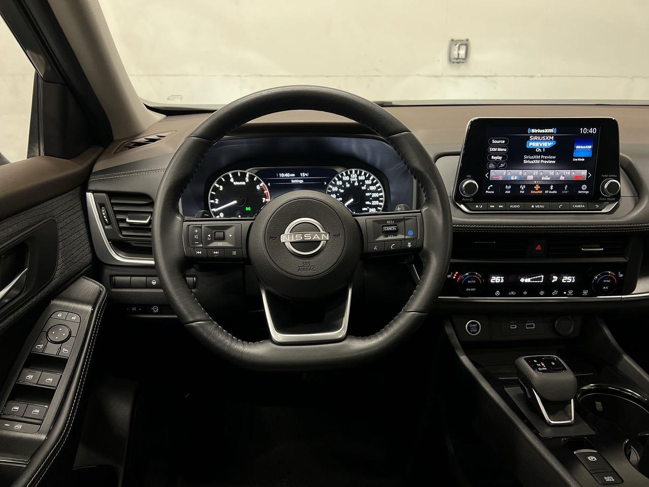2023 Nissan Rogue SV AWD |LOW KMS | PANO ROOF | HTD SEATS | 360 CAM Photo