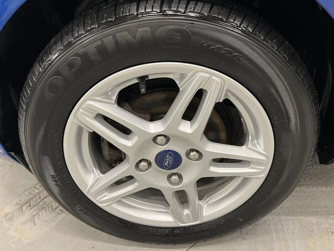 2018 Ford Fiesta SE HATCH | ONLY 33,000KMS! | HTD SEATS | REAR CAM Photo