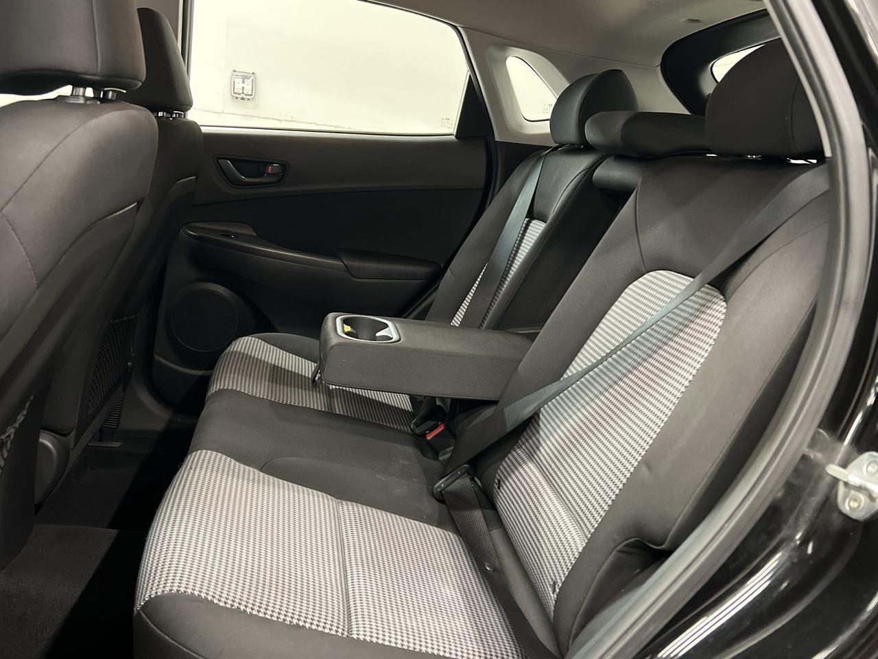 2020 Hyundai KONA AWD | HEATED SEATS | CARPLAY | REAR CAM | A/C Photo