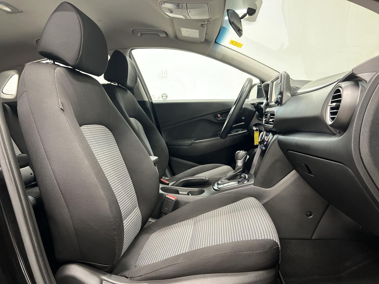 2020 Hyundai KONA AWD | HEATED SEATS | CARPLAY | REAR CAM | A/C Photo
