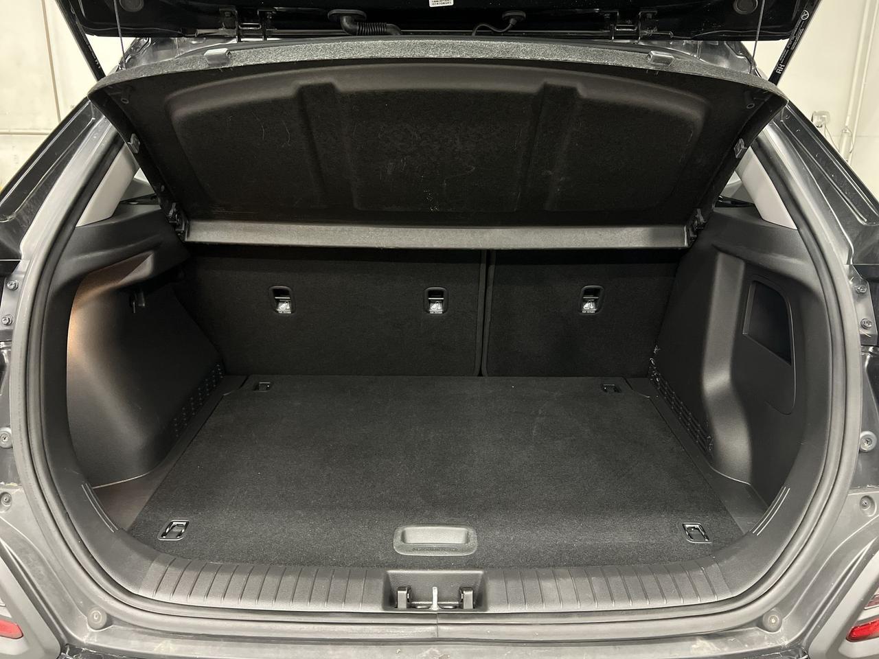 2020 Hyundai KONA AWD | HEATED SEATS | CARPLAY | REAR CAM | A/C Photo