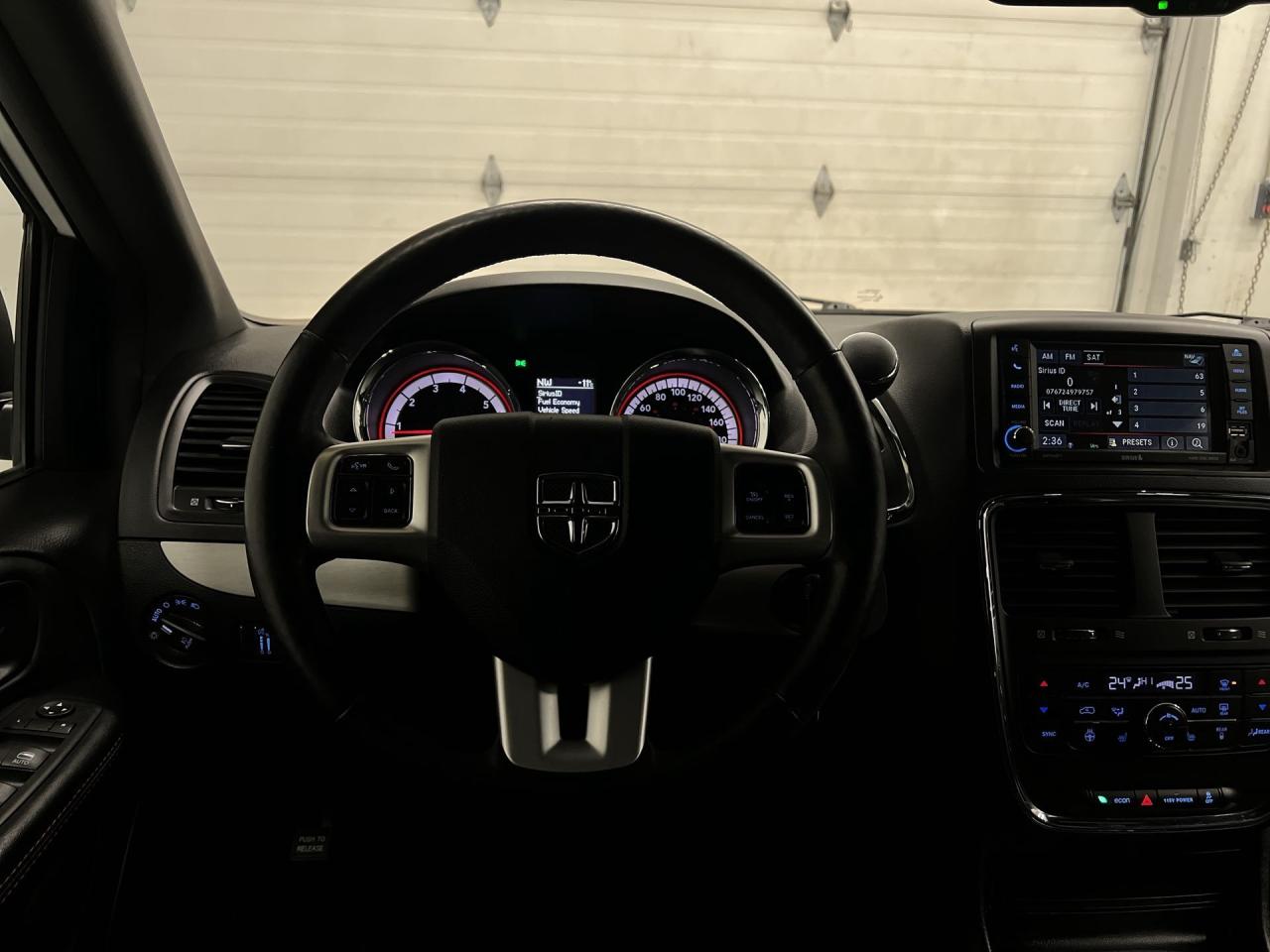 2017 Dodge Grand Caravan GT | 7-PASS | HTD LEATHER SEATS | NAV | REAR CAM Photo