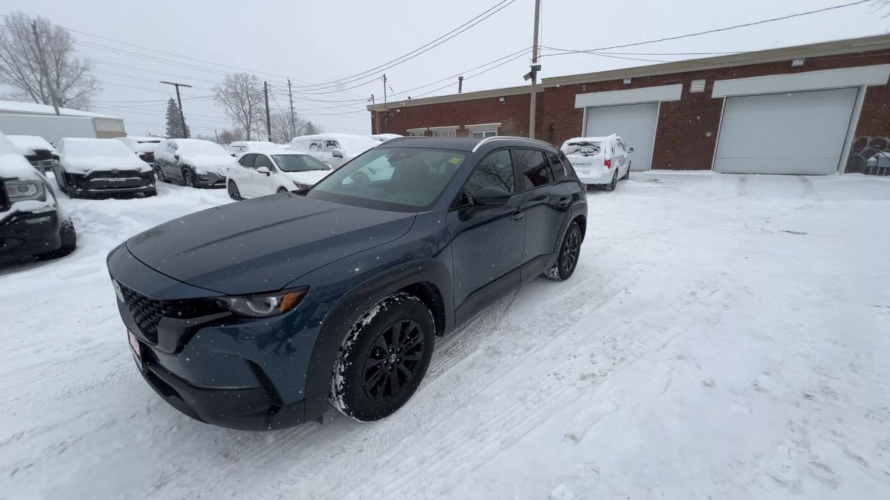 2024 Mazda CX-50 GS-L AWD| HTD LEATHER| PANO ROOF| CARPLAY Photo3