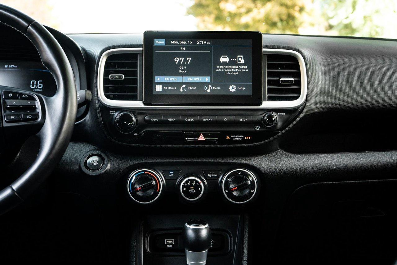 2023 Hyundai Venue PREFERRED Photo