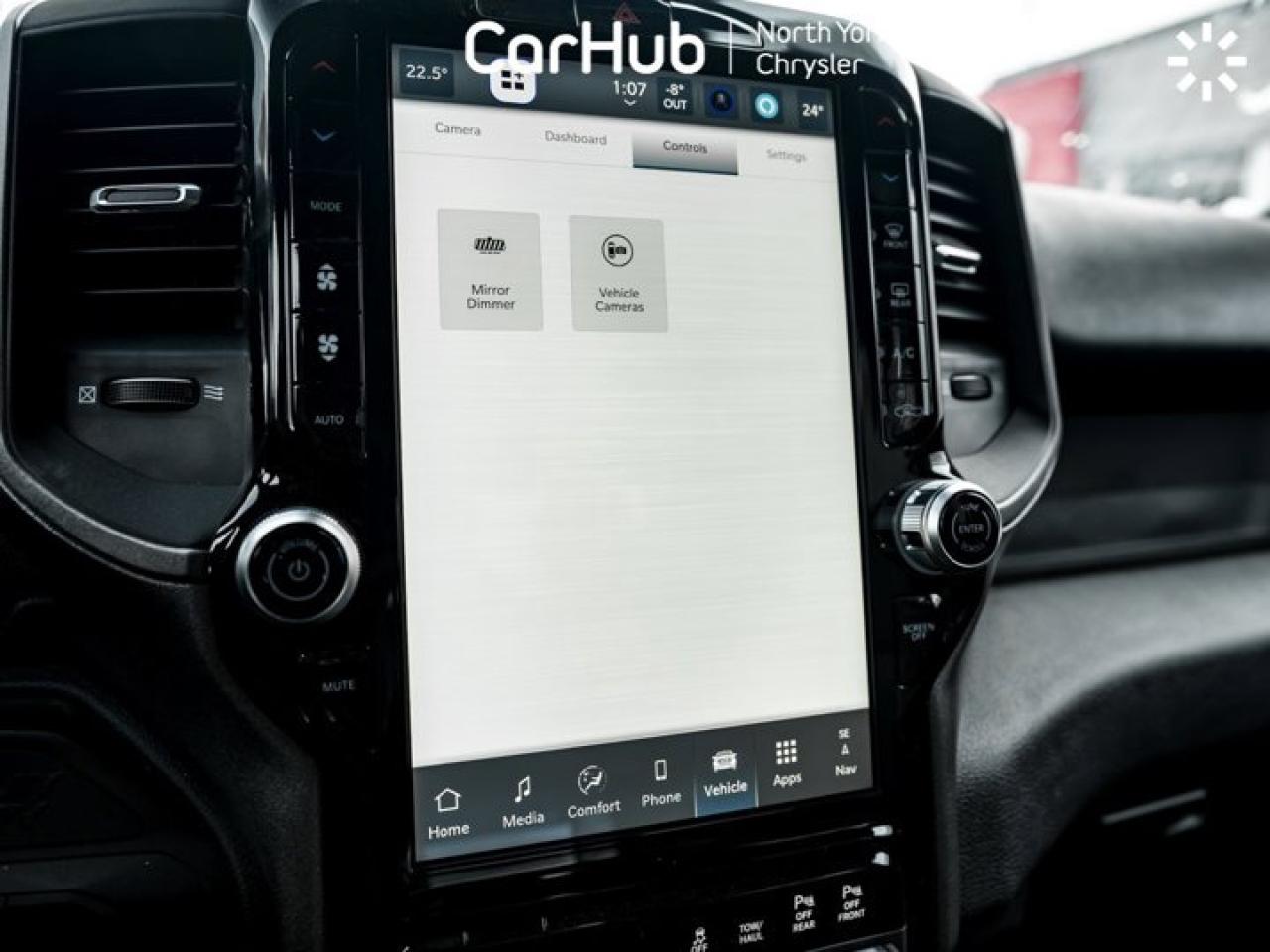 2025 RAM 2500 Tradesman 6'4'' Box 6.4L HEMI 12'' Display Convenience Group Navi Photo