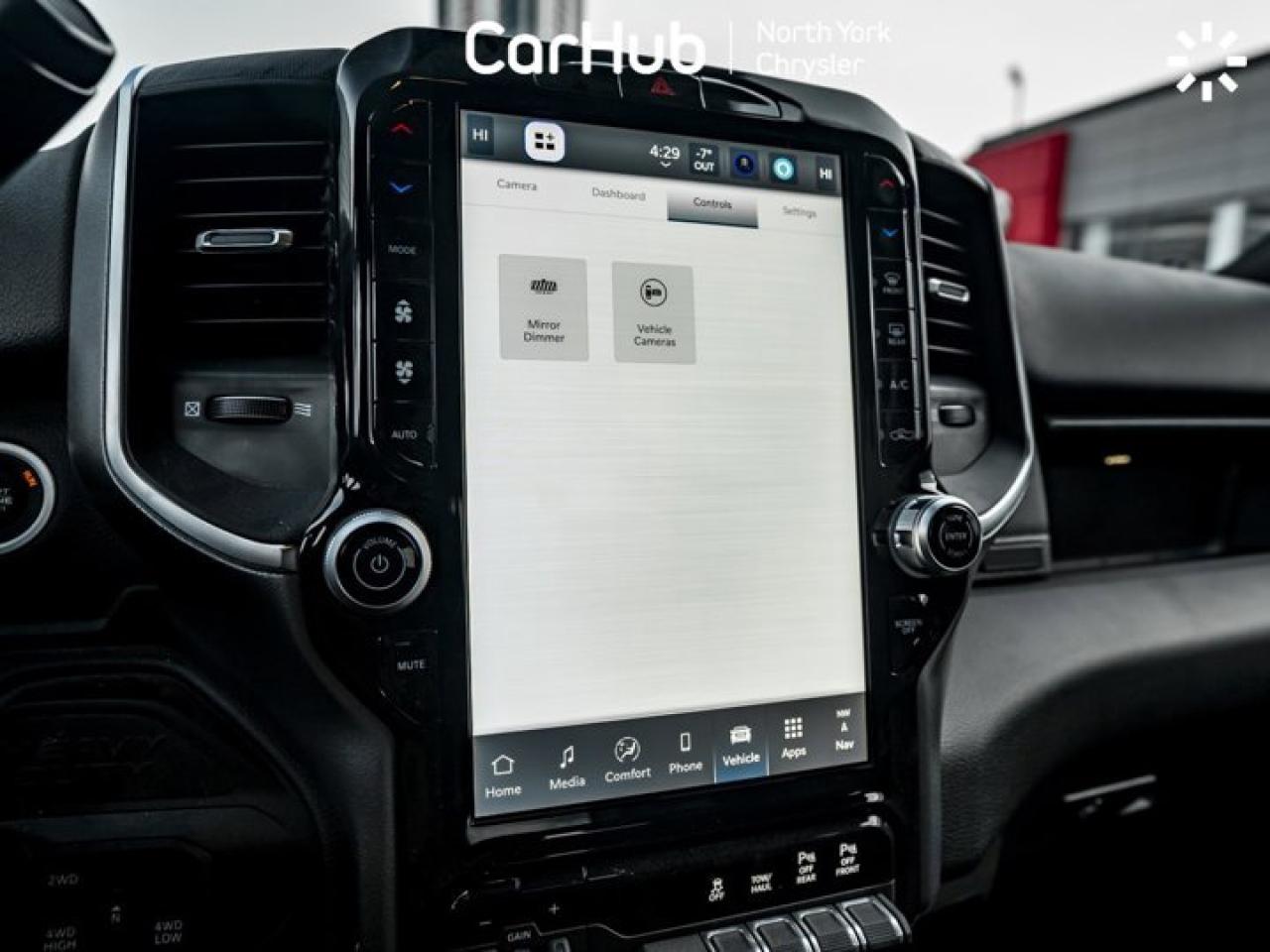 2025 RAM 3500 Big Horn 6'4" Box 6.4L V8 Hemi Navi 12'' Display Remote Start Photo