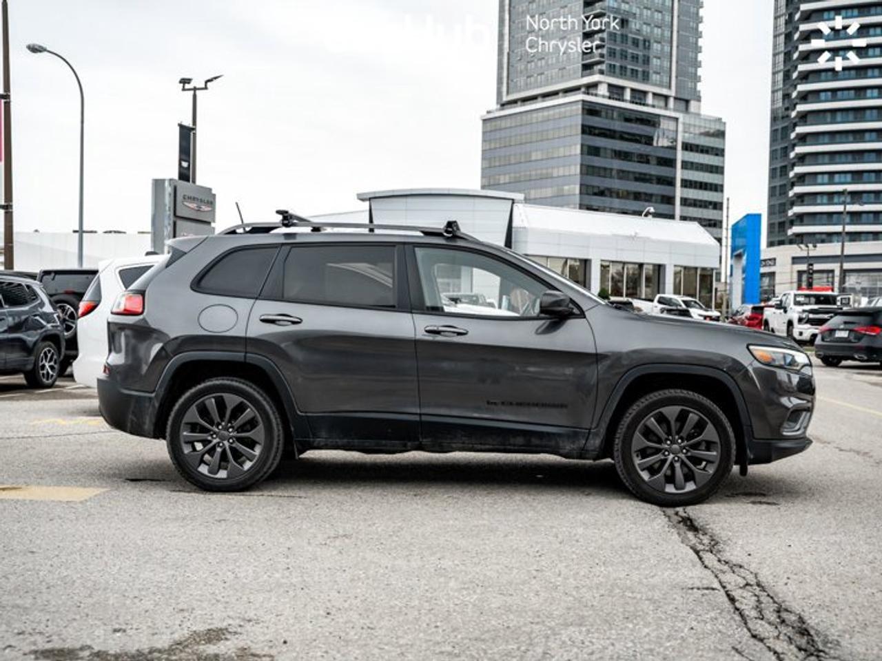 2021 Jeep Cherokee 80th Anniversary Advanced Safety Group Navi Heated Seats & Wheel Photo