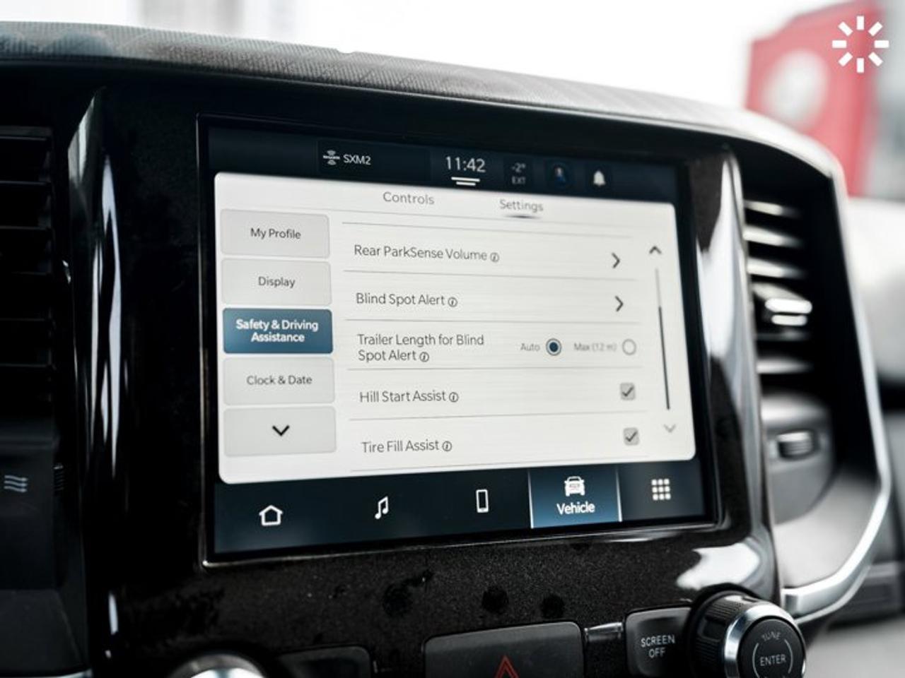 2025 RAM 2500 Big Horn 8' Box 6.4L HEMI Alpine Audio Remote Start Heated Seats & Steering Wheel Photo