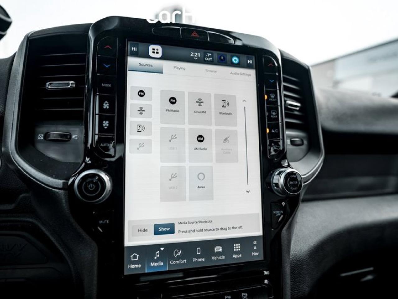 2025 RAM 2500 Tradesman 8' Box 6.4L V8 HEMI 12'' Display Convenience Group Navi Photo