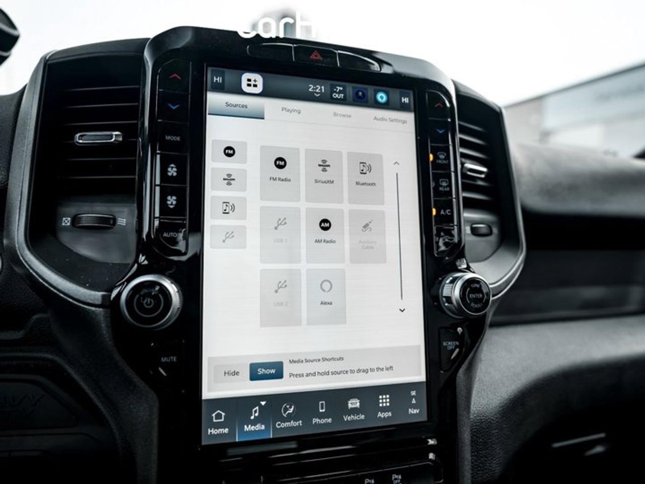 2025 RAM 2500 Tradesman 8' Box 6.4L V8 HEMI 12'' Display Convenience Group Navi Photo