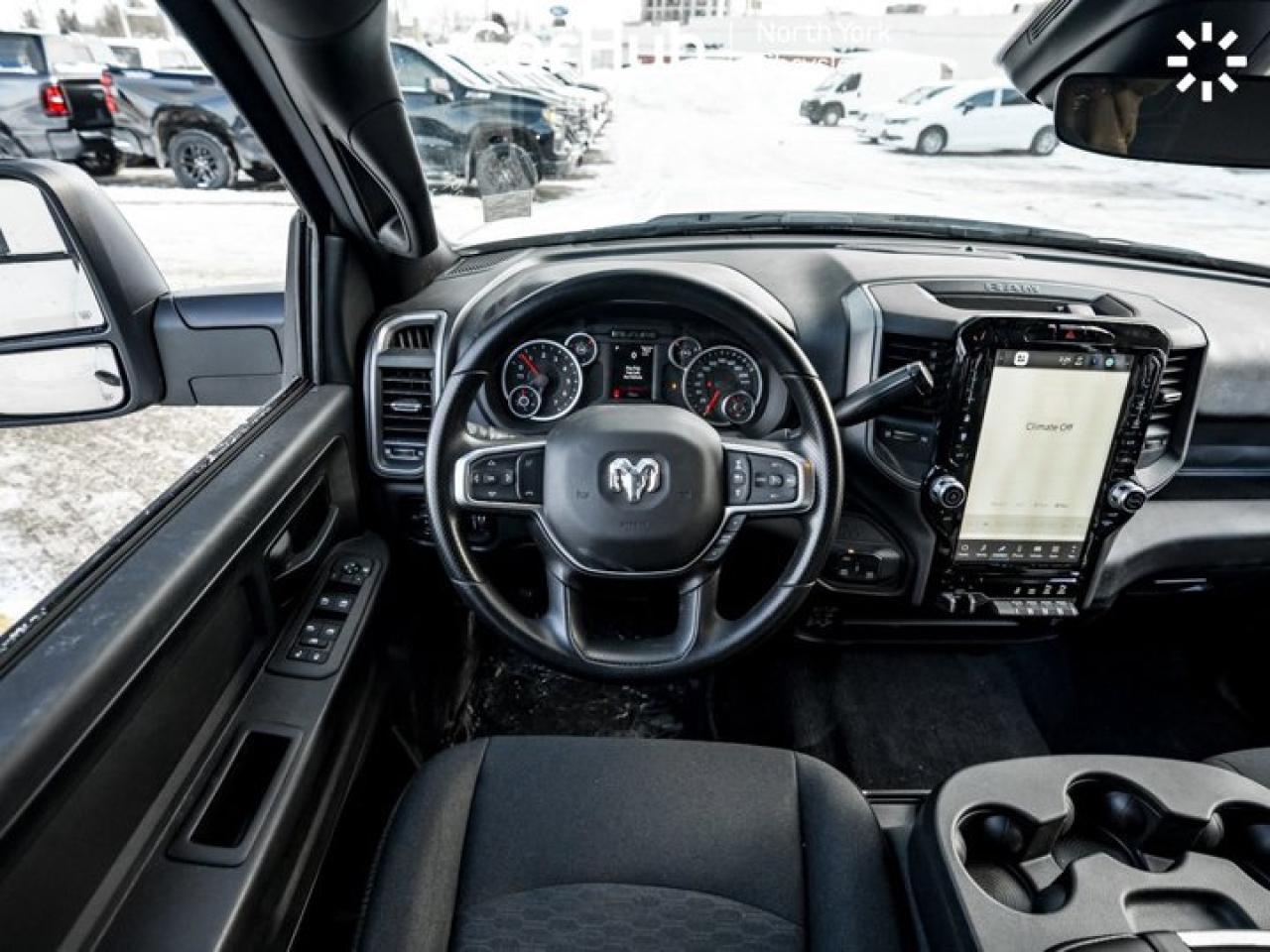 2025 RAM 3500 Tradesman 6'4" Box 12'' Screen 6.4L V8 HEMI Alpine Audio Navi Remote Start Photo