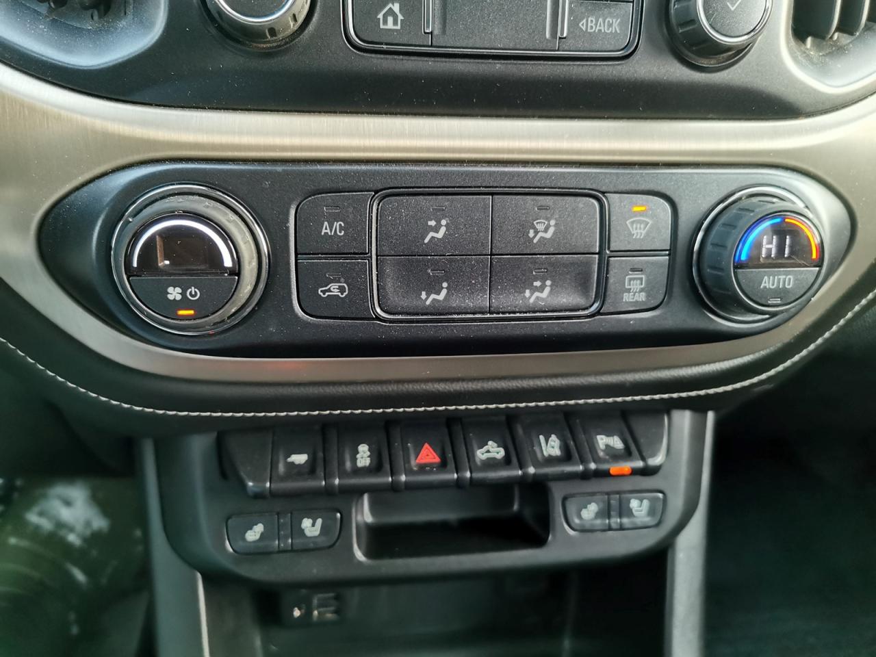 2021 GMC Canyon Denali Long Box Photo