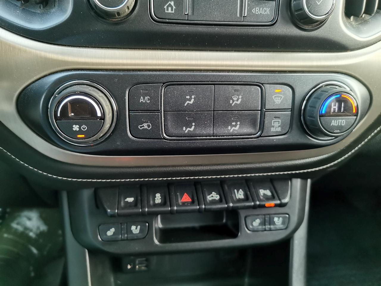 2021 GMC Canyon Denali Long Box Photo