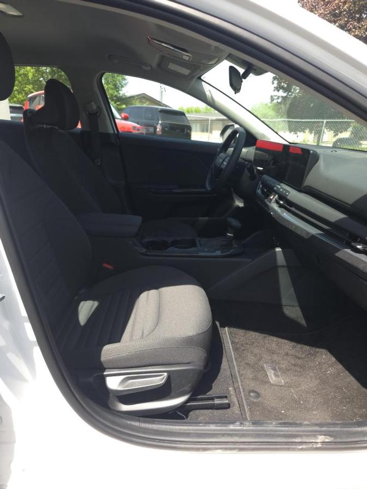 2026 Kia K4 EX IVT Photo