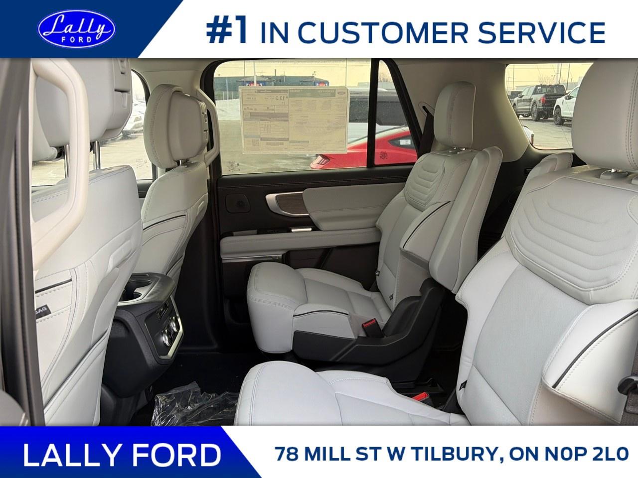 2026 Ford Expedition Platinum 4x4 Photo