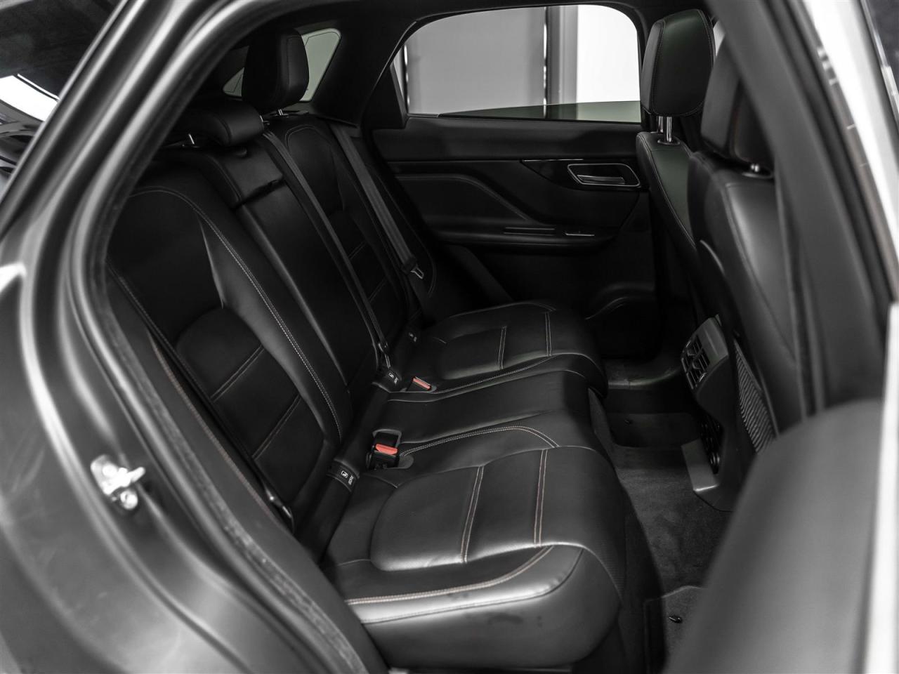 2018 Jaguar F-PACE PRESTIGE|35t AWD|BLINDSPOT|MERIDIAN|ACCIDENT FREE Photo